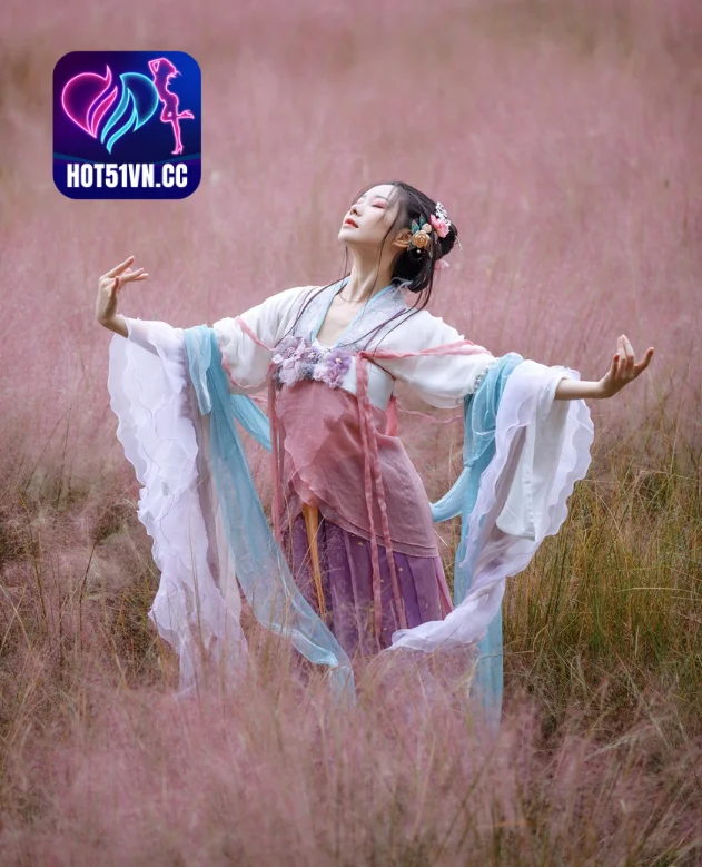 Mu Jing Shu: Nữ Thần Trung Quốc Đẹp Nhất Trên Hot51 - Hồi Sinh Mạng Livestream và Hotlive Online . Beautiful girl Goddess 4 - Hot51 Mu Jing Shu -Hot51vn