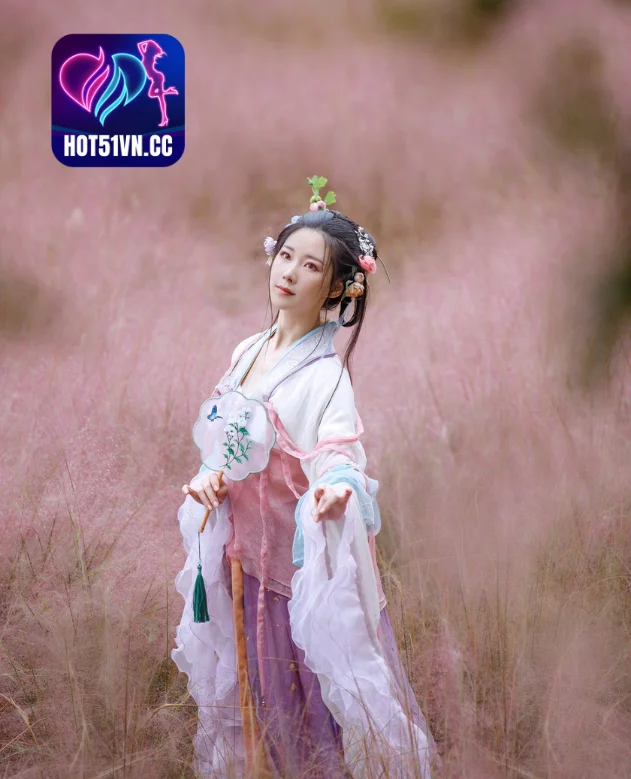 Mu Jing Shu: Nữ Thần Trung Quốc Đẹp Nhất Trên Hot51 - Hồi Sinh Mạng Livestream và Hotlive Online . Beautiful girl Goddess 2 - Hot51 Mu Jing Shu -Hot51vn