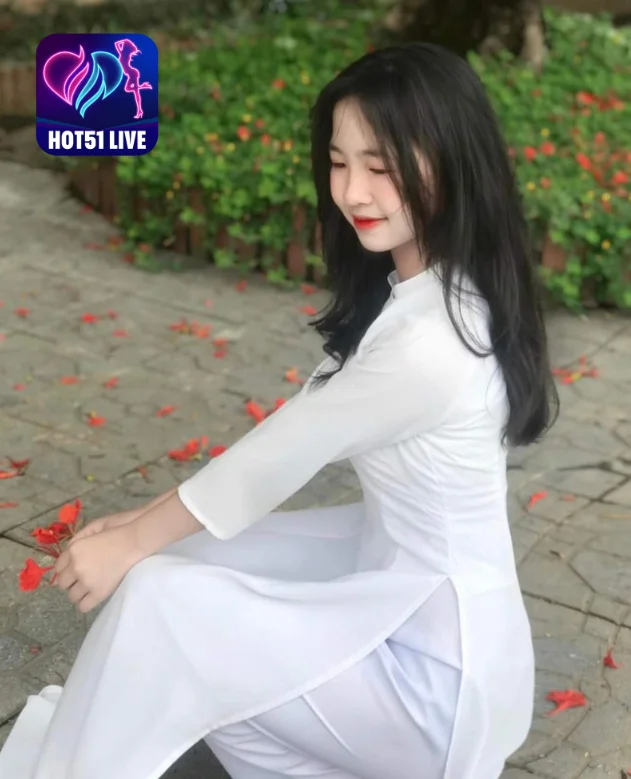 Áo Dài Trắng: Hồi Ức Về Bức Hình Của Cô Gái Học Sinh. Beautiful girls livestream 7 - Hot51 Áo Dài Trắng-Hot51live