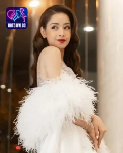 Nghi vấn Chi Pu ngầm công khai bạn trai nhưng thực hư ra sao? Cư dân mạng đang rần rần trước hình ảnh được cho là Chi Pu công khai bạn trai. chi pu, sao việt. Beauty VN girls 10 - Hot51 Read more about the article Nghi vấn Chi Pu ngầm công khai bạn trai nhưng thực hư ra sao? Cư dân mạng đang rần rần trước hình ảnh được cho là Chi Pu công khai bạn trai. chi pu, sao việt. Beauty VN girls