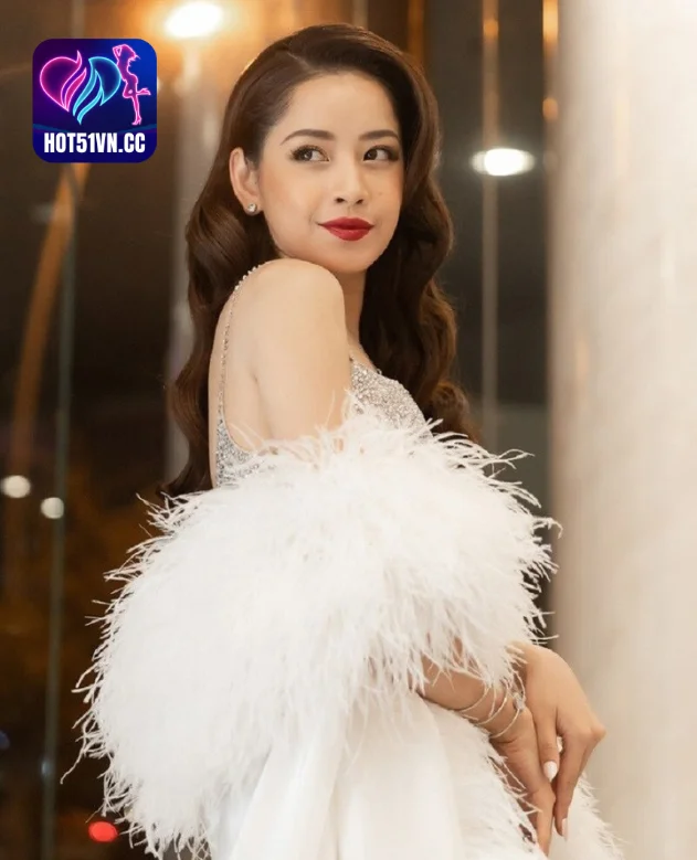 Nghi vấn Chi Pu ngầm công khai bạn trai nhưng thực hư ra sao? Cư dân mạng đang rần rần trước hình ảnh được cho là Chi Pu công khai bạn trai. chi pu, sao việt. Beauty VN girls 6 - Hot51 Chi Pu-Hot51live
