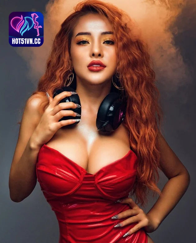Khám Phá DJ Ngân 98: Nghệ Sĩ Âm Nhạc Nổi Tiếng và Sự Nghiệp Đầy Ấn Tượng. Beauty and sexy DJ in Vietnam 7 - Hot51 DJ Ngân 98-Hot51live