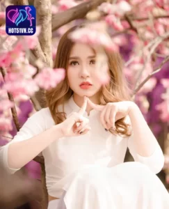 Read more about the article Do Ha Trang: Ngôi sao Việt xinh đẹp rực rỡ trên Hot51live. Beautiful live shows