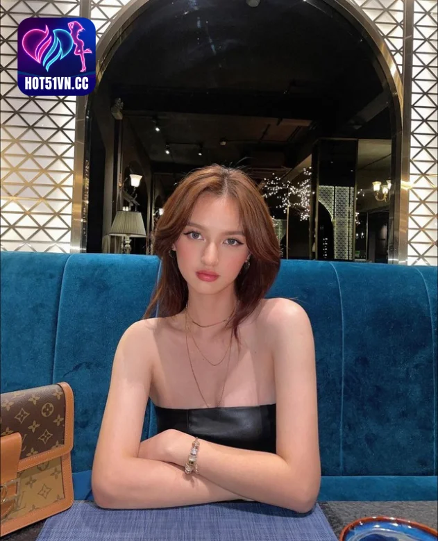 Bí Mật Đằng Sau Đàn HotGirl Việt Mặt Tây Hút Lượng Theo Dõi Khủng : Hot51Live và Ứng Dụng Live Show. Beautiful girls 2 - Hot51 HotGirl Việt-Hot51live