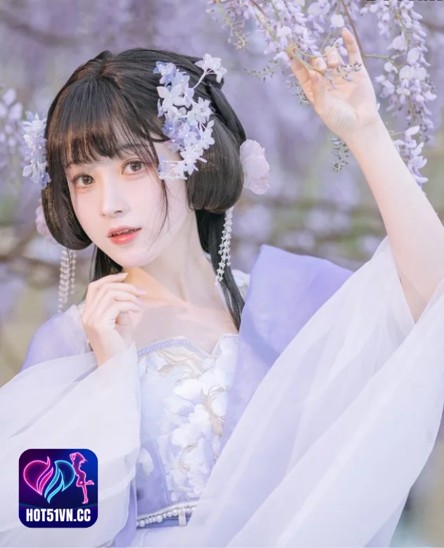 Read more about the article Me La Kong Que : Ngôi Sao Trung Quốc Xinh Đẹp Trên Hot51 – Hấp Dẫn Hot51 Ái Ngọc và Hot51 Trực Tuyến. Beautiful Chinese Star best live