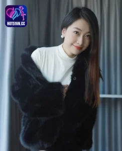 Read more about the article Xiao Jie : Nữ Thần Quyến Rũ Trong Showbiz Trung Quốc trên Hot51. Sexy Goddess in Chinese