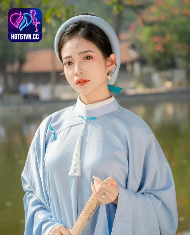 Read more about the article Sắc đẹp truyền thống của Cô gái Việt trên ứng dụng HotLive: Mê Hoặc và Gìn Giữ Vẻ Đẹp Lâu Dài. The best app live