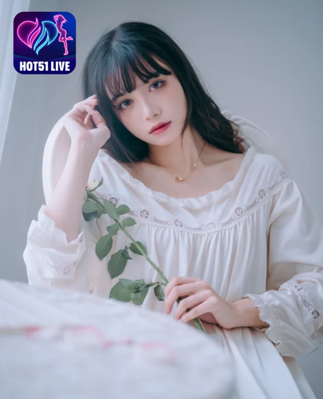 Read more about the article Ngôi Sao Trung Quốc Er Jia Liu Trên Hotlive: Hấp Dẫn Với Vẻ Ngoại Hình Hoàn Hảo và Tài Năng Nghệ Thuật. Beautiful live shows on Hotlive