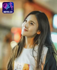 Read more about the article Han Xin Yu : Ngôi Sao Trên Hotlive51 – Hành Trình Nổi Tiếng Trên Ứng Dụng Live Stream Show. Beautiful goddess